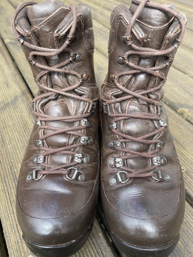 Cold wet weather army boots - wet,